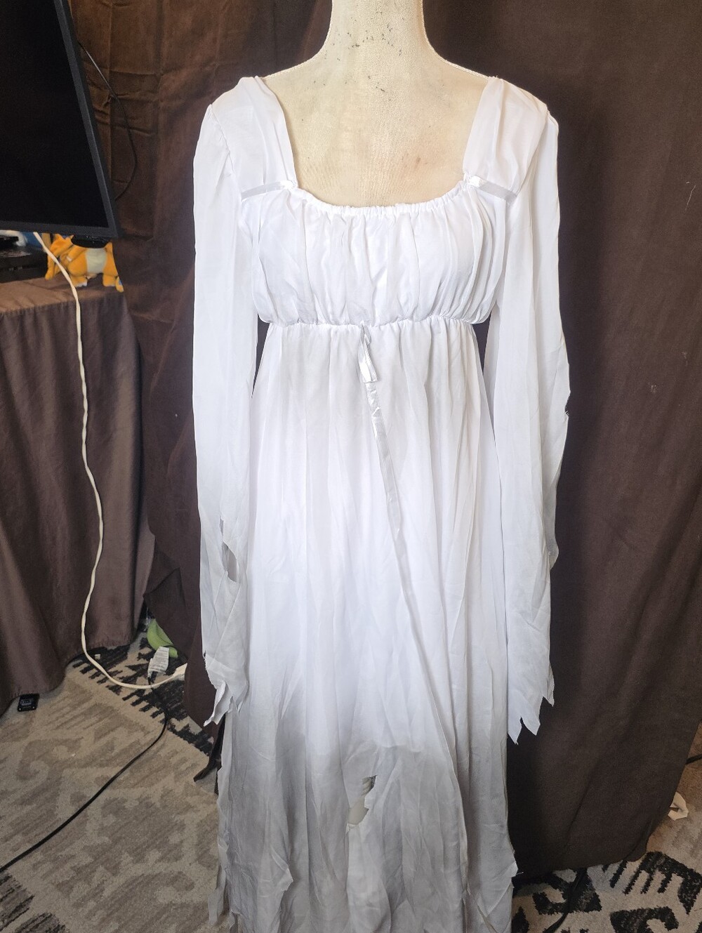 EraSpooky Womens L Gossamer Ghost Costume White Victorian Gothic Halloween - Picture 3 of 14